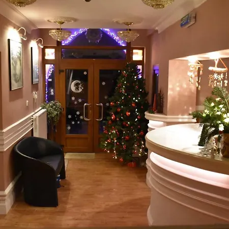 Hotel Galeria Pezinska Baba