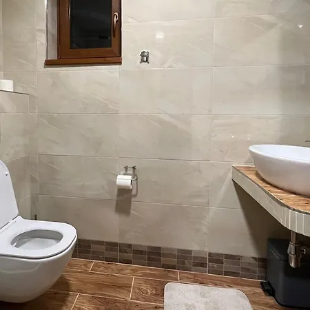 Galeria Pezinska Baba فندق *