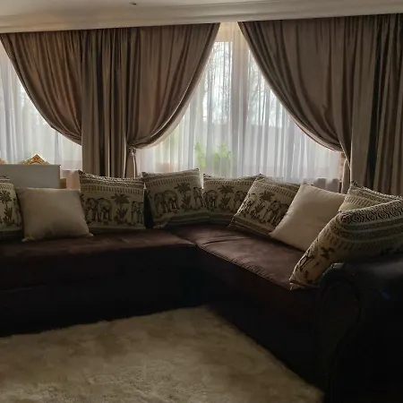 Galeria Pezinska Baba فندق *