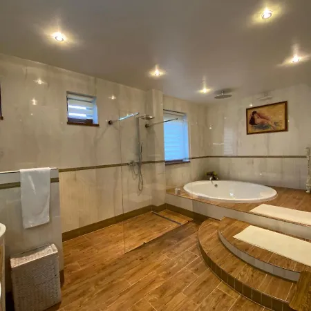 Galeria Pezinska Baba Hotel Pezinok