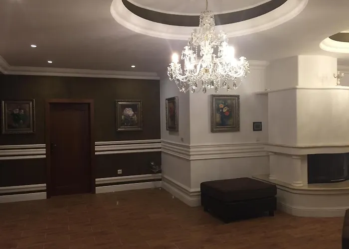 Galeria Pezinska Baba فندق